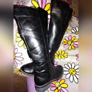 I Love Comfort Black Boots$